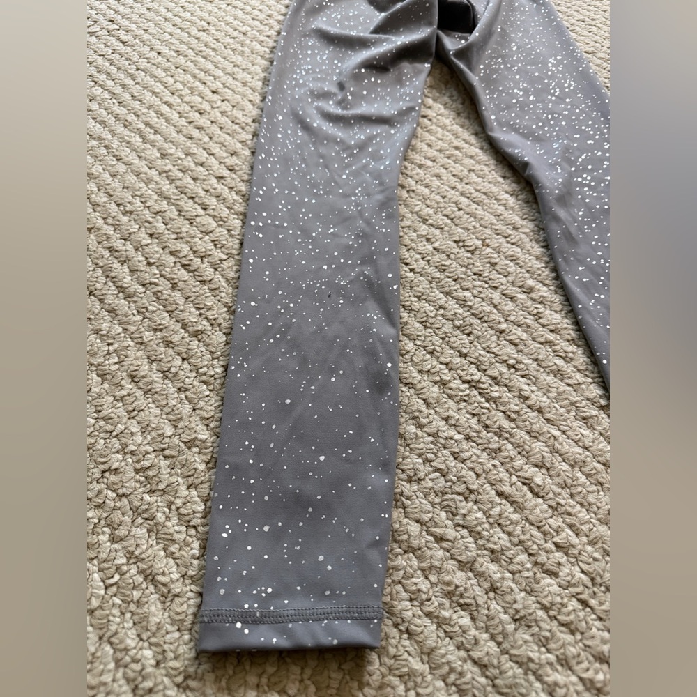 BORN PRIMITIVE  Synergy  Leggings  silver SIZE: XS NWT - Picture 11 of 15